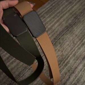 Duluth trading co. One size fits most adjustable belts Olive and Tan w/ bag.